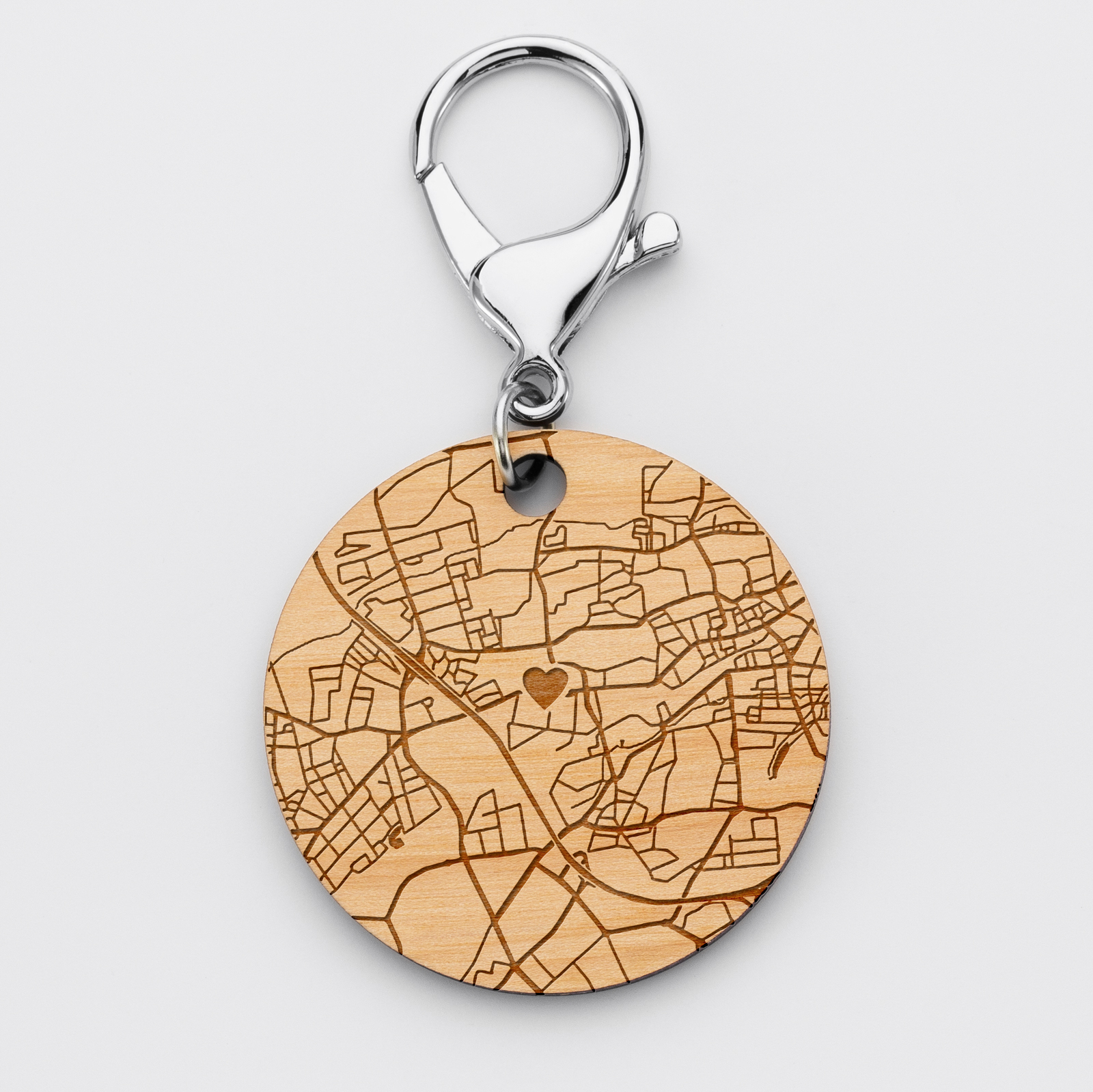 Porte-clés gravé "Géo map" personnalisé bois médaille 50 mm ronde - Cadeau